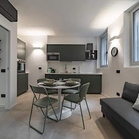 شقة 9 Min Walk From Porta Nuova, Design And Elegance