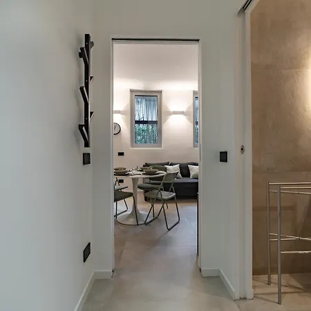 شقة 9 Min Walk From Porta Nuova, Design And Elegance *
