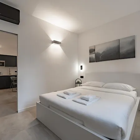 شقة 9 Min Walk From Porta Nuova, Design And Elegance
